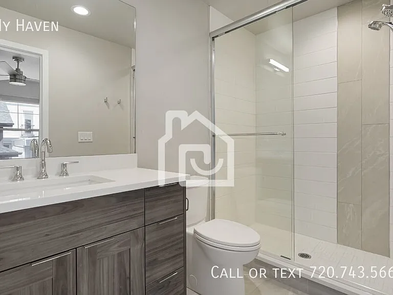 2814 Federal Blvd — Photo 15