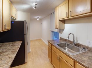 24 Parkhurst St #3, Lebanon, NH 03766