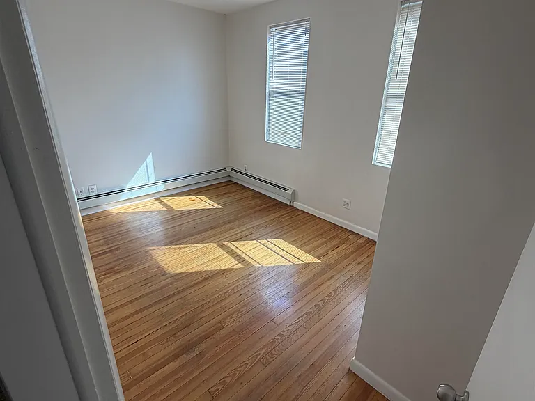 7800 Bergenline Ave — Photo 5