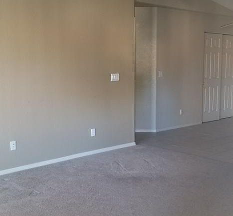 3rd image of 470 Acoma Blvd S Unit 125