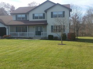 17 Meadow Ln, Hunlock Creek, PA 18621