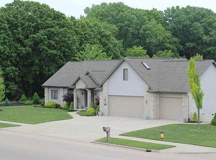 1598 Pendleton Rd, Neenah, WI 54956