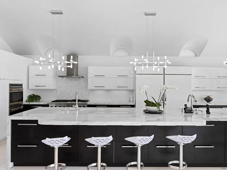 5850 Camino De La Costa — Photo 13