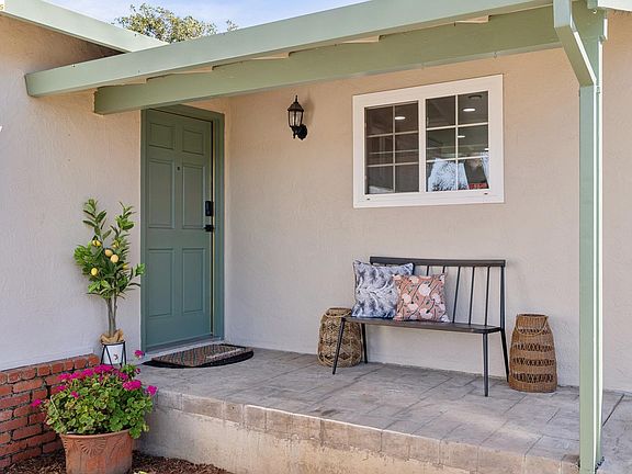 4th image of 3994 Newcastle Rd