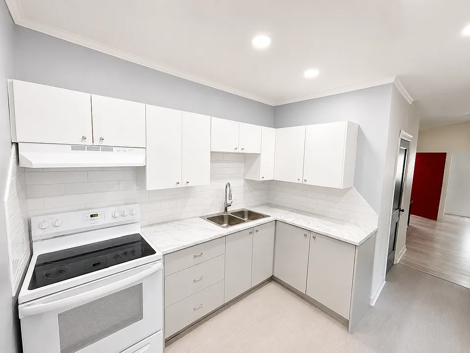 93 Grant Ave #1