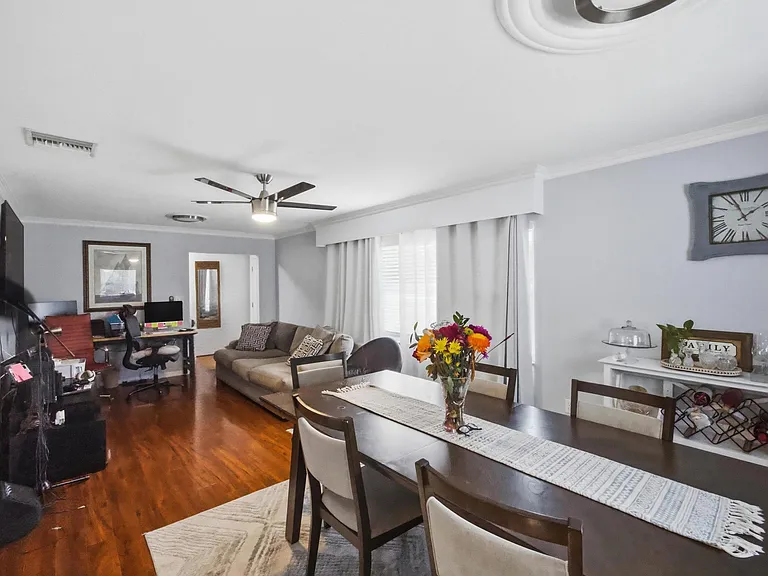 521 W Lutz Lake Fern Rd — Photo 15
