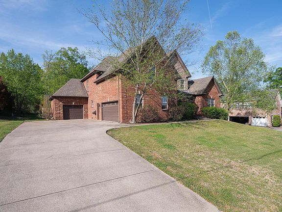3rd image of 5602 Stonewood Dr