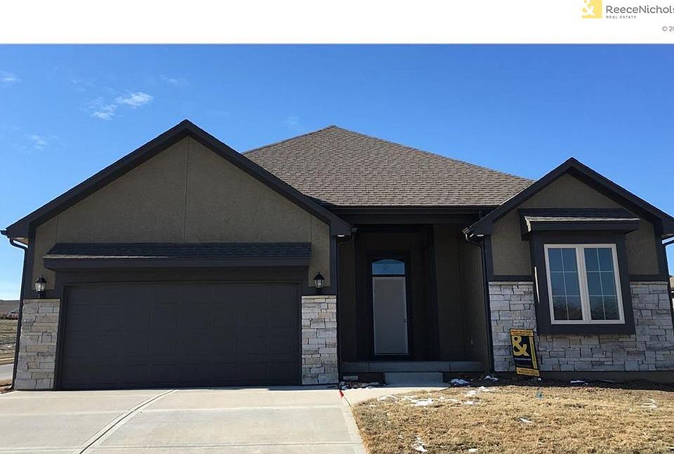 Welcome Home to 11100 N. Euclid Ave in Staley Hills Villas! This villa home is nearing completion.