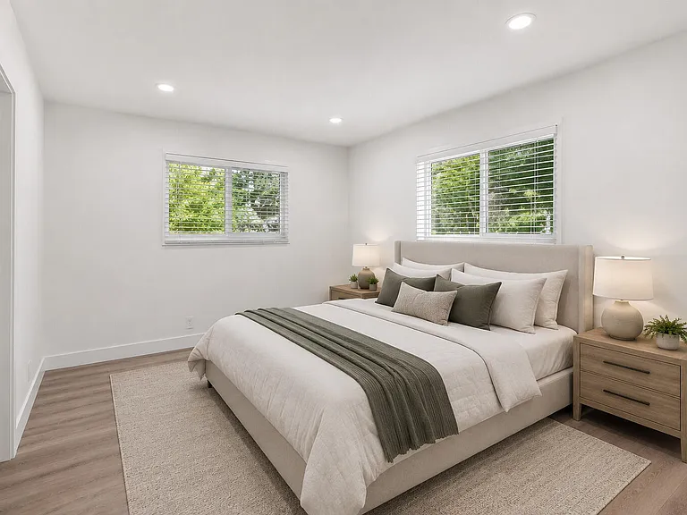1101 NE 18th Ave #1 — Photo 3