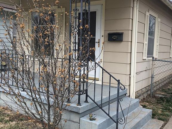 3rd image of 1108 N Broadway St