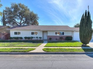 565 E Van Koevering St, Rialto, CA 92376