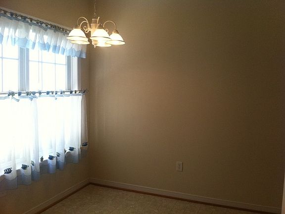 4th image of 10116 Locklies Dr