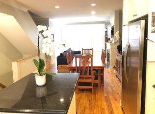 1960 N Seminary Ave, Chicago, IL 60614