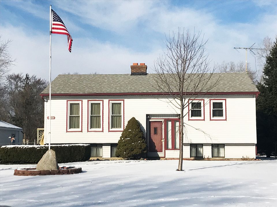 1st image of 34324 Colfax Dr