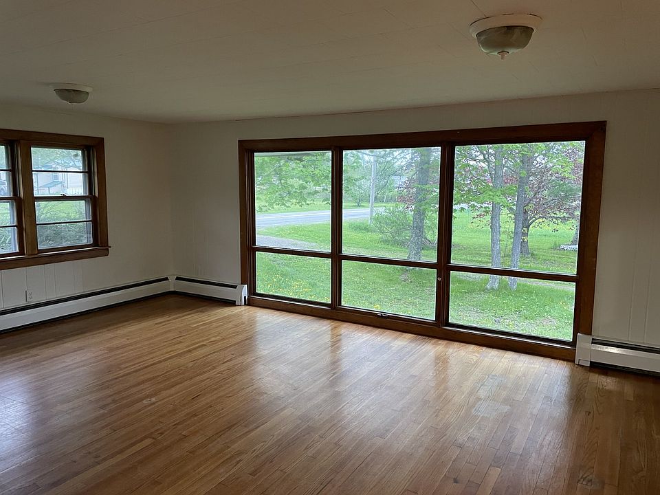 1st image of 369 Village Rd