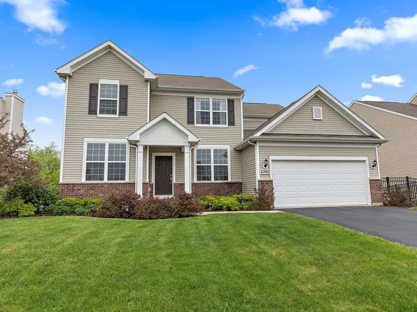 2390 Woodside Dr, Carpentersville, IL 60110
