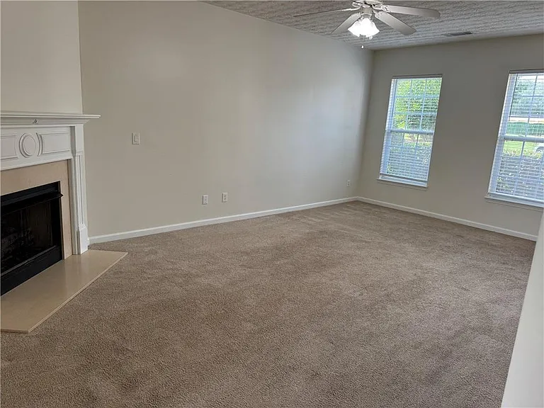 3609 Beacon Rdg — Photo 4