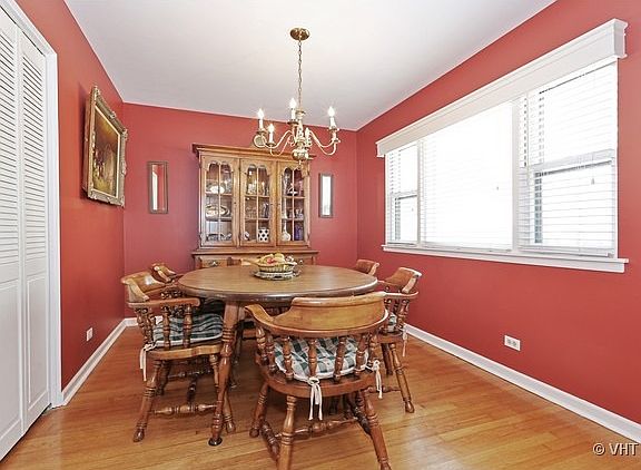 5th image of 634 N Ashland Ave