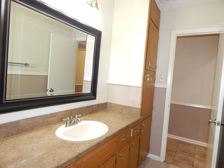 905 David Dr — Photo 25