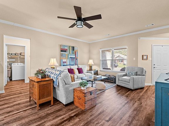 5th image of 1035 Okeefe Ave