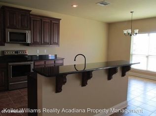 103 Arrowwood Rd, Youngsville, LA 70592