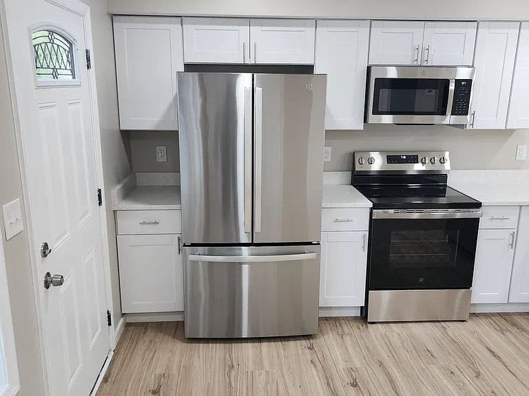 435 Harding St — Photo 5