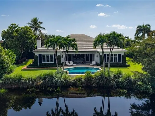 11 Country Road E, Boynton Beach, FL 33436