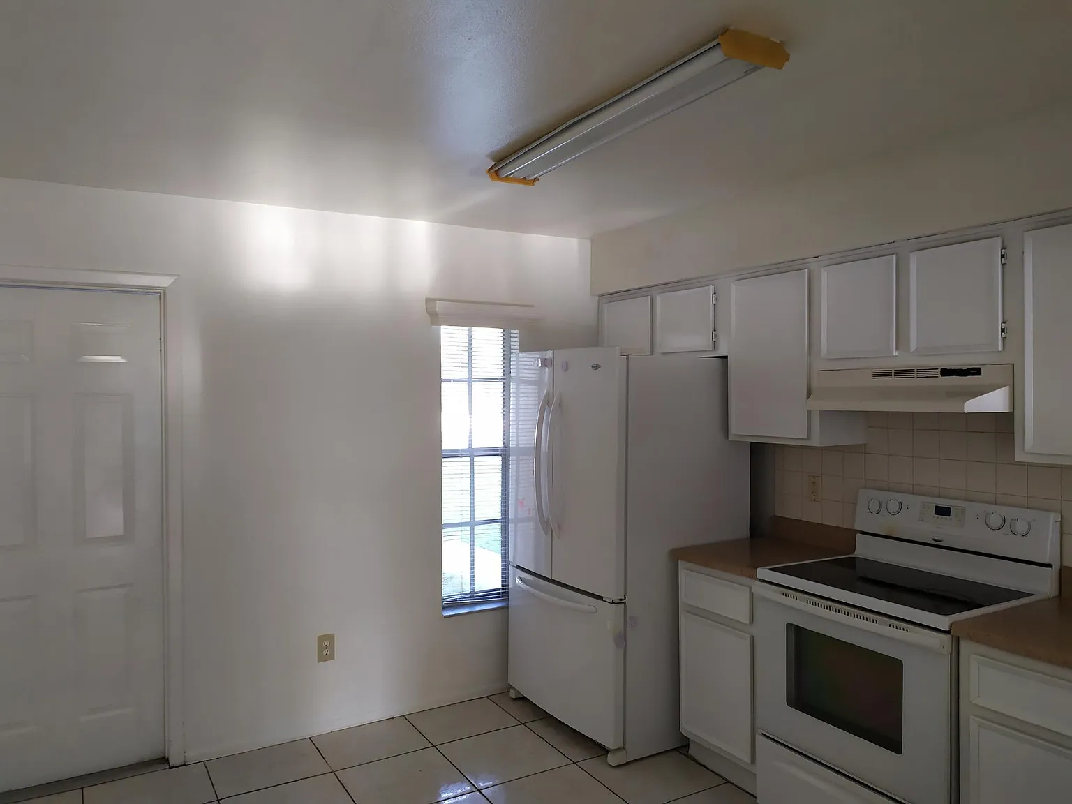 13931 Henson Cir — Photo 2
