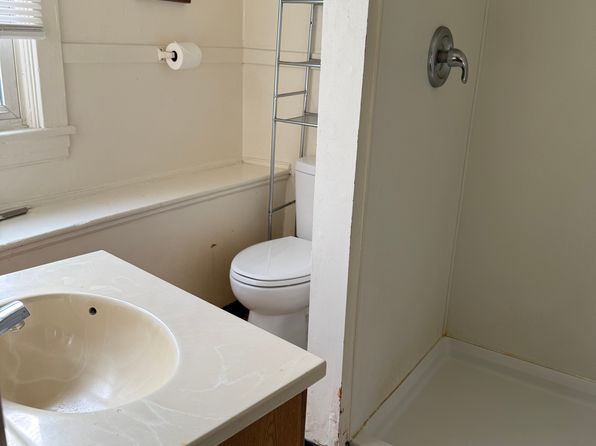 419 Cypress Ave Floor 2