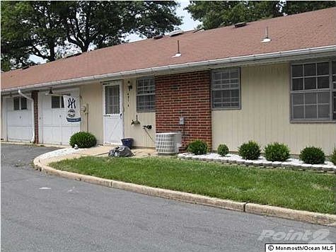 2nd image of 491A Dartmoor Ct