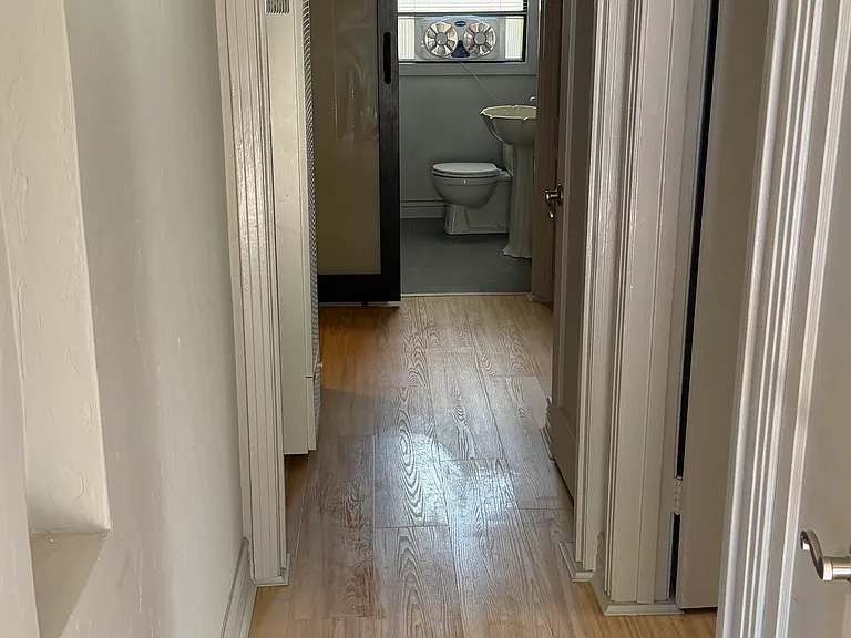 518 6th Ave — Photo 3