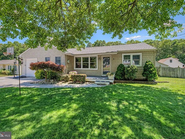 149 Crestview Ave, Absecon, NJ 08201