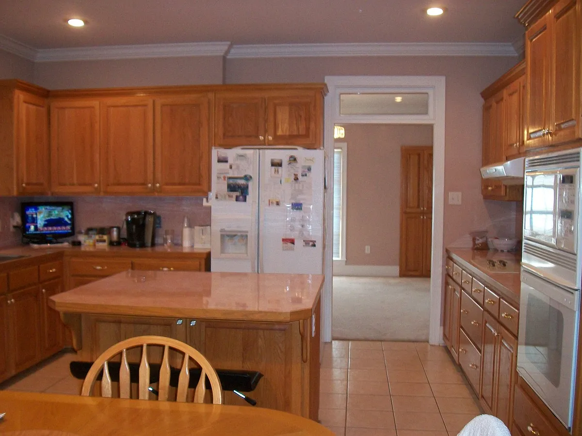 Building Photo - 5535 Greenshire Ave