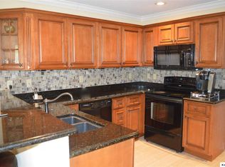 643 Courtland Dr, Howard, OH 43028
