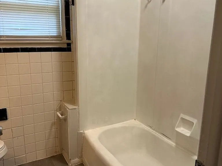 4 Boeing Rd #4A — Photo 8