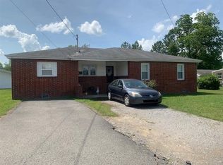 1504 McArthur St, Manchester, TN 37355