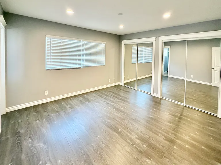 1017 W Casmalia St — Photo 19