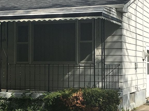 3rd image of 1435 Mintola Ave