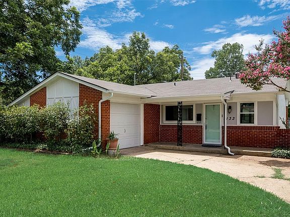 2nd image of 1133 Pampa Dr