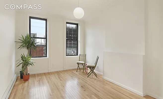 Rented by Compass | media 10