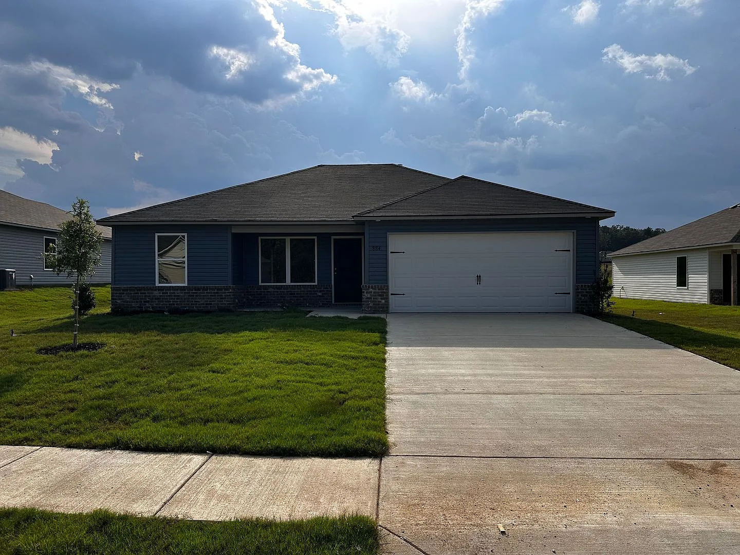 2025 Home for Rent! — Photo 2