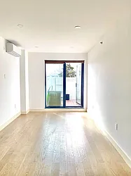 Rented by SUNAMERICA REALTY CHOICE INC