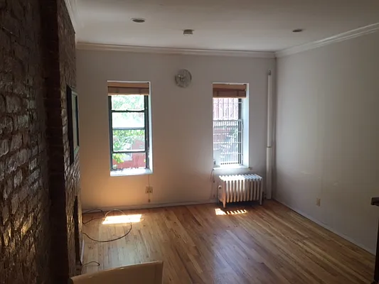 Rented by New York Manhattan Real Estate Incorporated | media 57