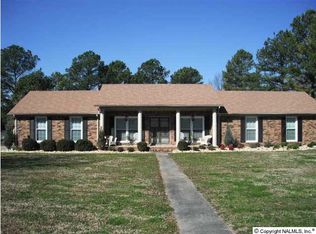 243 Dee Ann Rd, Trinity, AL 35673