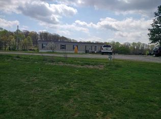 482 Mapletown Rd, Garards Fort, PA 15334