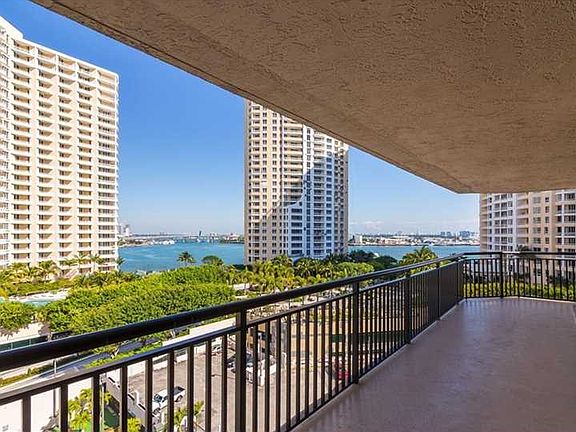 3rd image of 540 Brickell Key Dr APT 1108