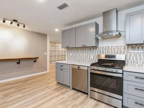 66 6th Ave, Shalimar, FL 32579