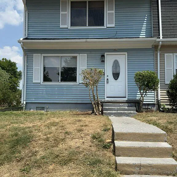 204 Cameron St — Photo 1