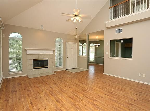5th image of 1426 Stella Dr