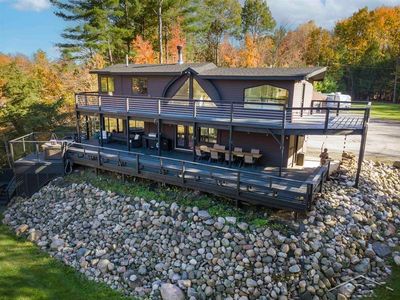 801 E Edenville Lake Dr, Hope, MI, 48628